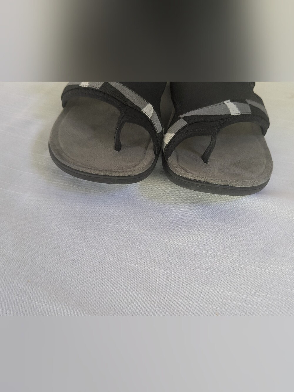 Merrell Men's Black and Gray Slip-On Sandals with Adjustable Strap Sz 8 - Picture 2 of 10